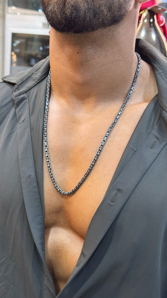 Men’s Bold Curb Chain